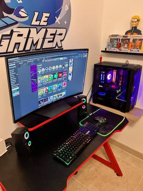 PC Gamer sur Mesure à Nîmes : L’Expertise PhoneTech30 pour des Performances de Pointe