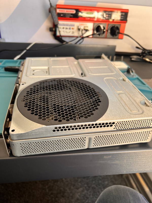 Nettoyage complet, Xbox One S, à Bellegarde près de Nîmes